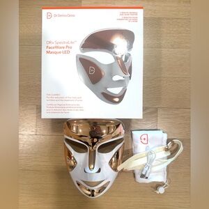 Dr Dennis Gross SpectraLite FaceWare Pro LED Mask - White and Gold